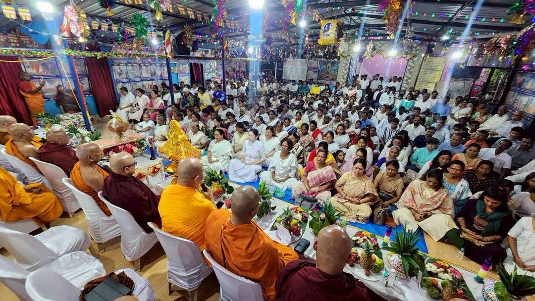 สวดธรรมจักรและ 9 พระสูตร ณ วัดนาลันทา มุมไบ พุทธศาสนิกชนกว่า 500 คนร่วมพิธี อุทิศส่วนกุศลแด่พระมหาเถระโชติรัตนะ