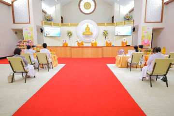 วัดพระธรรมกายแคนซัส จัดงานบุญวันอาทิตย์