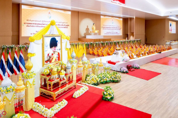 The monastic community and residents of Khlong Luang district organized celebration activities for the King’s birth anniversary in 2025