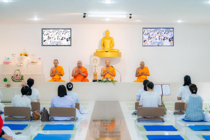 ศูนย์ปฏิบัติธรรมสุราษฎร์ธานี จัดพิธีบูชาข้าวพระ