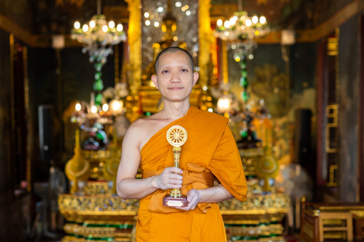 พระครูสังฆรักษ์มานพ อคฺคมาณโว,ดร.ได้เข้ารับพระราชทานรางวัลผู้ทำคุณประโยชน์ต่อพระพุทธศาสนา