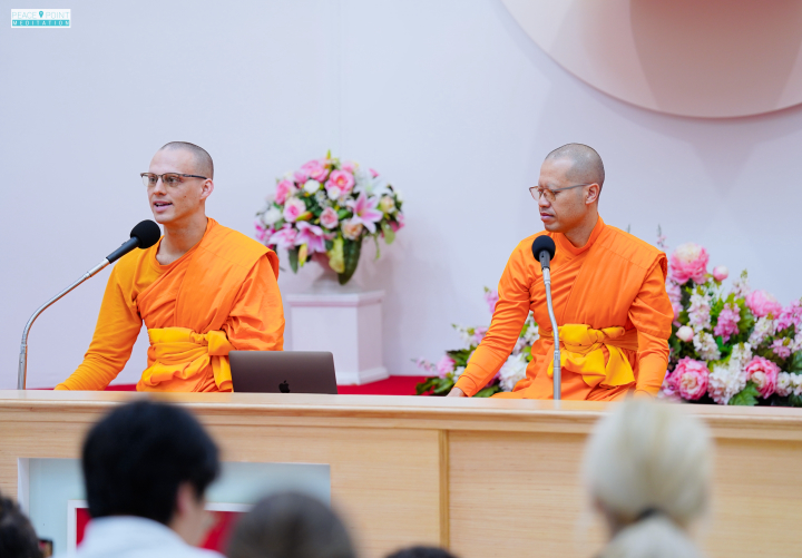 วัดพระธรรมกายแคลิฟอร์เนีย จัดกิจกรรมฝึกนั่งสมาธิให้กับชาวท้องถิ่น
