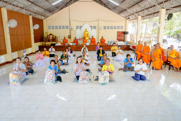 มูลนิธิธรรมกาย มอบข้าวสารอาหารแห้งแด่วัด โรงเรียน และชุมชน 3 จว.ใต้