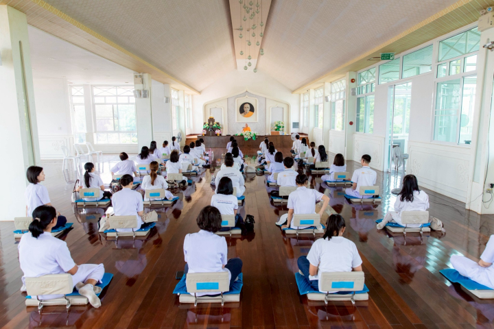 ชมรมพุทธศาสตร์สากล จัดโครงการปฏิบัติธรรมครูฟื้นฟูศีลธรรมโลกภาคเหนือ ประจำปีการศึกษา 2568