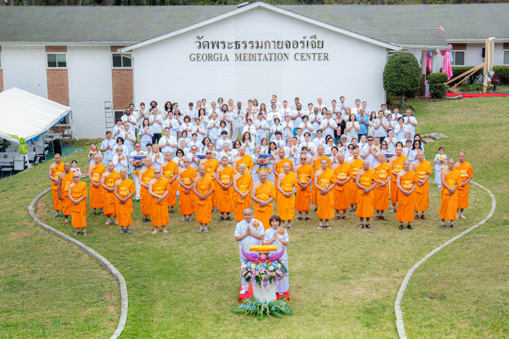 วัดพระธรรมกายจอร์เจีย  จัดพิธีทอดผ้าป่าภาคพื้นอเมริกา