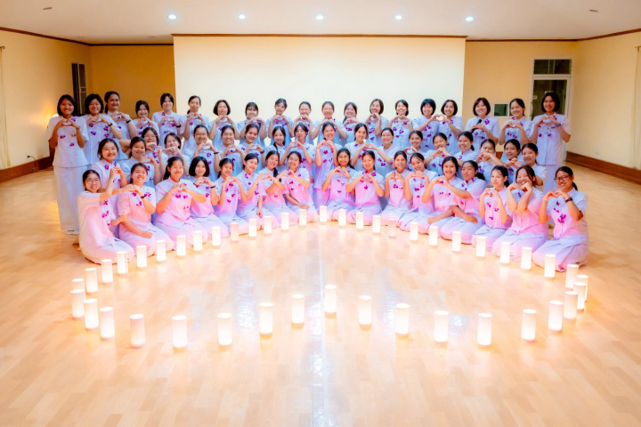 กิจกรรมหล่อหลอมรวมใจ ธรรมทายาทหญิง รุ่นที่ 40 ภาคฤดูร้อน ประจำปี 2568