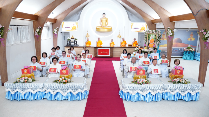 วัดพระธรรมกายซีแอตเติล  จัดงานบุญวันคุ้มครองโลก