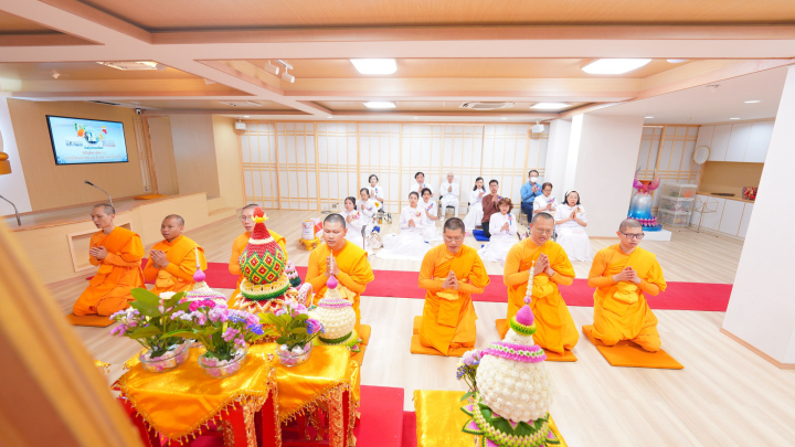 วัดพระธรรมกายโอซาก้า จัดพิธีมุทิตาอายุวัฒนมงคล 81ปี หลวงพ่อธัมมชโย