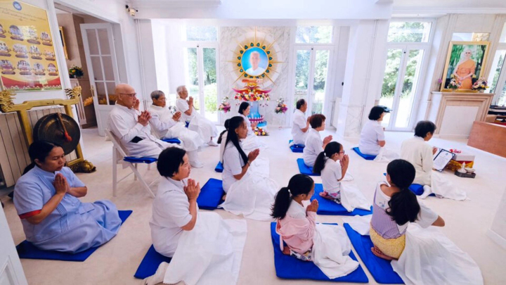 วัดพระธรรมกายบอร์คโด จัดปฏิบัติธรรมวันอาทิตย์