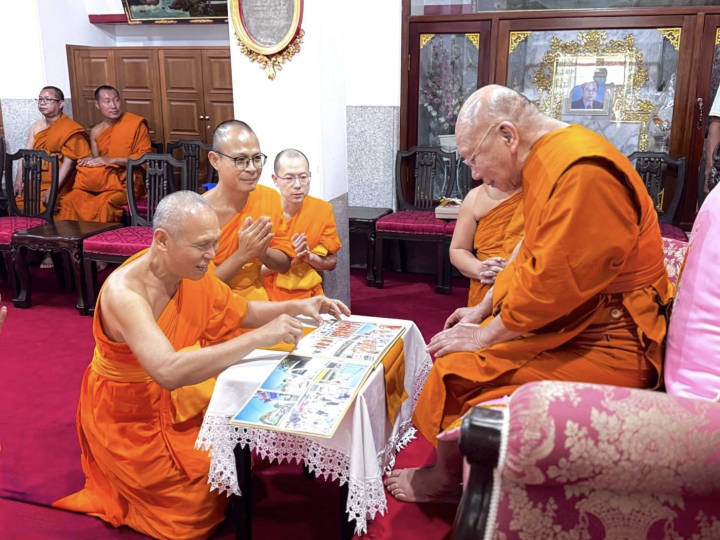 คณะสงฆ์วัดพระธรรมกาย ร่วมถวายมุทิตาอายุวัฒนมงคล 88  ปี สมเด็จพระมหาธีราจารย์