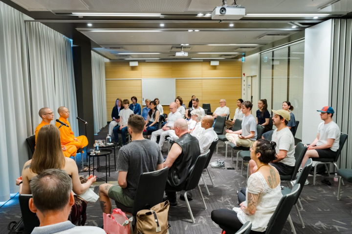 วัดพระธรรมกายนอร์ธสวีเดน จัดโครงการ meditation wisdom talk