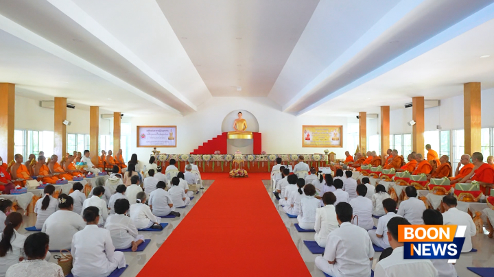 ศูนย์ปฏิบัติธรรมเถินเถิดธรรม จัดพิธีบรรจุพระบรมสารีริกธาตุในเกตุพระประธาน