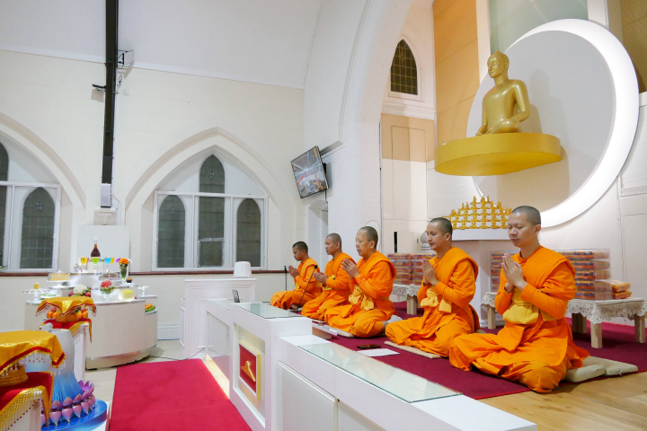 วัดพระธรรมกายแมนเชสเตอร์ จัดงานบุญบูชาข้าวพระ