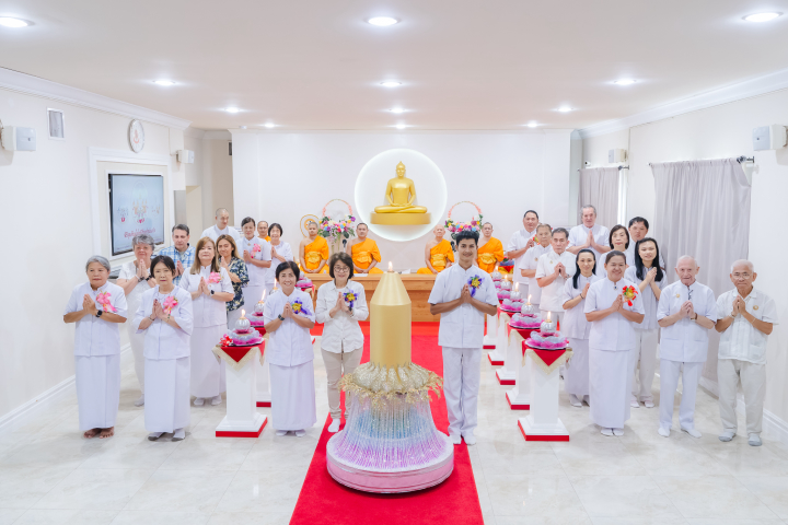 วัดพระธรรมกายปาล์มบีช จัดพิธีถวายกองบุญการศึกษา