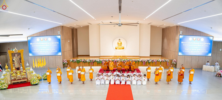 วัดพระธรรมกาย จัดพิธีมอบรางวัลเกียรติยศ ผู้สอบผ่านโครงการสามเณรทรงพระปาฏิโมกข์ ปีที่ 3