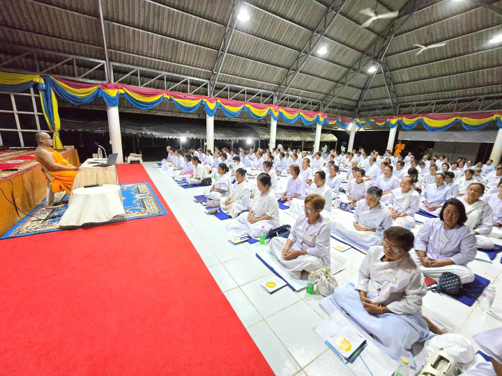 ธุดงคสถานอุดรธานี จัดอบรมโครงการอุบาสก อุบาสิกาแก้ว