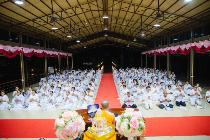 ศูนย์ปฏิบัติธรรมแก้วเมืองเลย จัดอบรมโครงการอุบาสก อุบาสิกาแก้ว