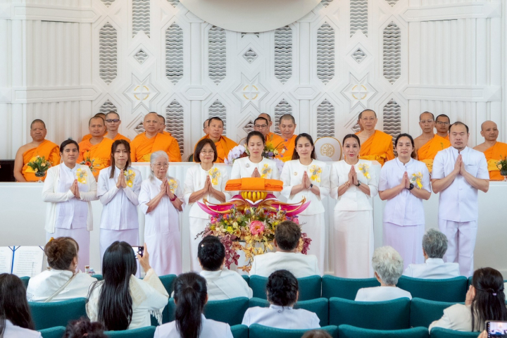 วัดพระธรรมกายเมลเบิร์น จัดพิธีทอดกฐินกตัญญูพระมงคลเทพมุนี ( สด จนฺทสโร) พระผู้ปราบมาร