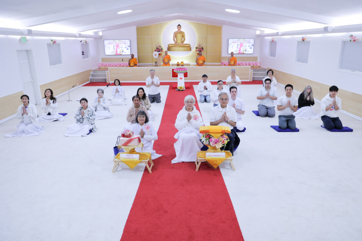 วัดพระธรรมกายจอร์เจีย จัดพิธีทอดผ้าป่าบำรุงวัด