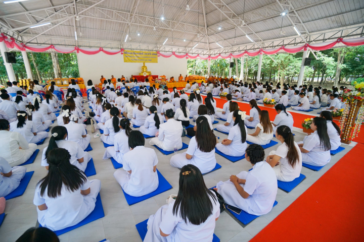 ศูนย์ปฏิบัติธรรมจังหวัดบุรีรัมย์ จัดพิธีทอดกฐินสร้างศาลาปฏิบัติธรรม