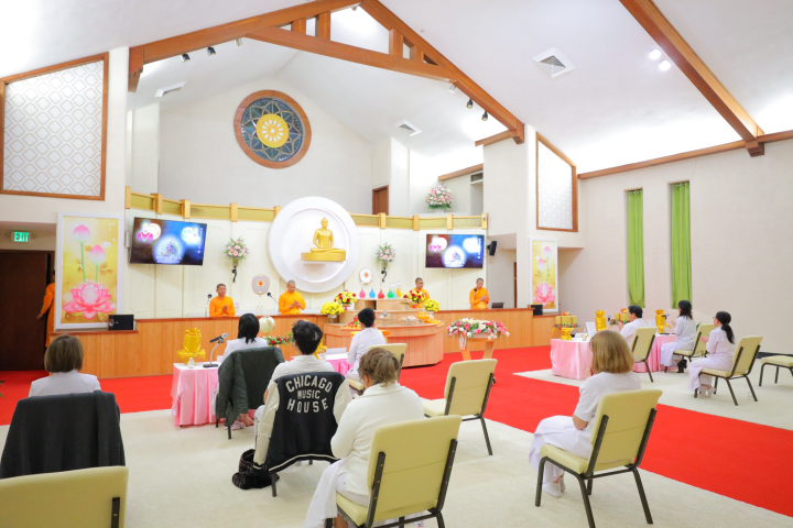 วัดพระธรรมกายแคนซัส จัดงานบุญบูชาข้าวพระ