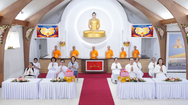 วัดพระธรรมกายซีแอตเติล  จัดงานบุญวันอาทิตย์
