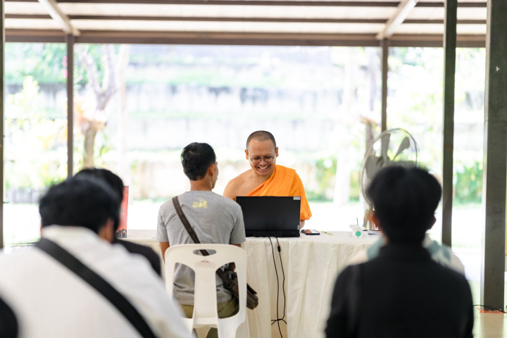 บรรยากาศรายงานตัว ณ ศูนย์ปฏิบัติธรรมแก้วเมืองเลย