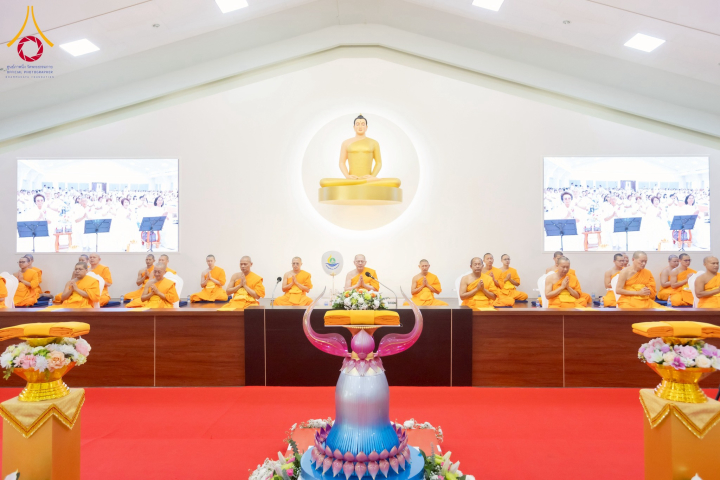 ศูนย์ปฏิบัติธรรมระยอง(บ้านช่องลม) จัดพิธีทอดผ้าป่าและตอกเสาเข็มมงคล สร้างองค์พระเจดีย์เพื่อสร้างสันติภาพโลก