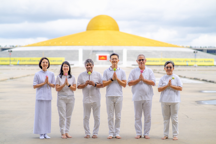 ชาวสิงคโปร์ประทับใจในการเยี่ยมชมวัดพระธรรมกายครั้งแรก