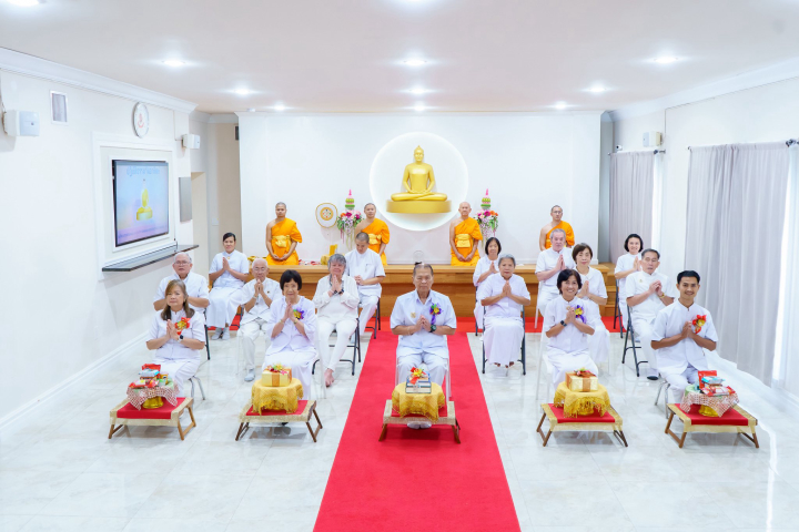วัดพระธรรมกายปาล์มบีช จัดพิธีถวายกองบุญการศึกษา