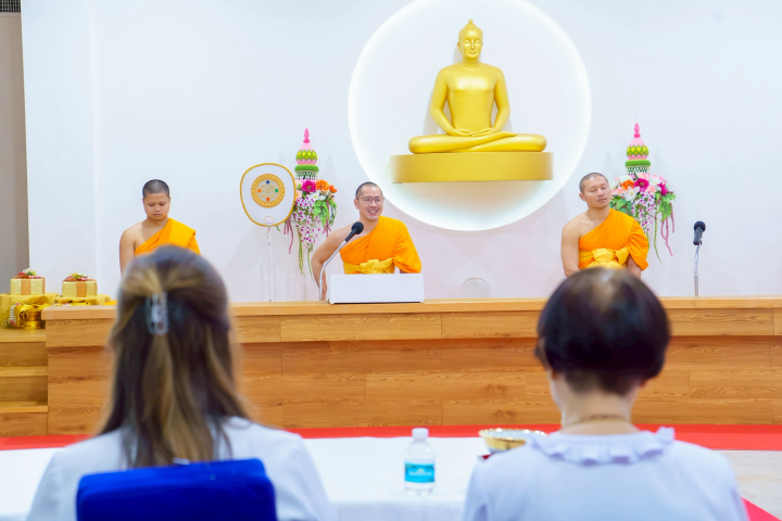 วัดพระธรรมกายปาล์มบีช จัดงานบุญวันอาทิตย์