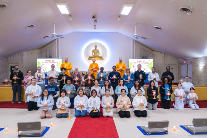 วัดพระธรรมกายเท็กซัส จัดกิจกรรม Full Moon Meditation