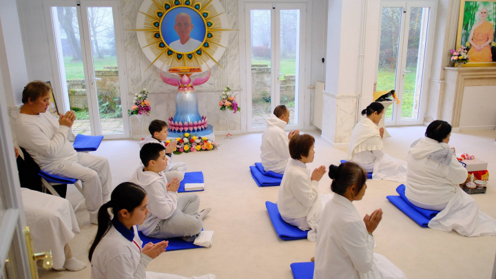 วัดพระธรรมกายบอร์คโด จัดงานบุญวันอาทิตย์