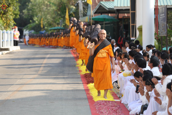 พิธีต้อนรับพระธรรมยาตราเส้นทางพระผู้ปราบมารปีที่ 14 จากวัดตะเคียน – วัดโบสถ์บน จ.นนทบุรี