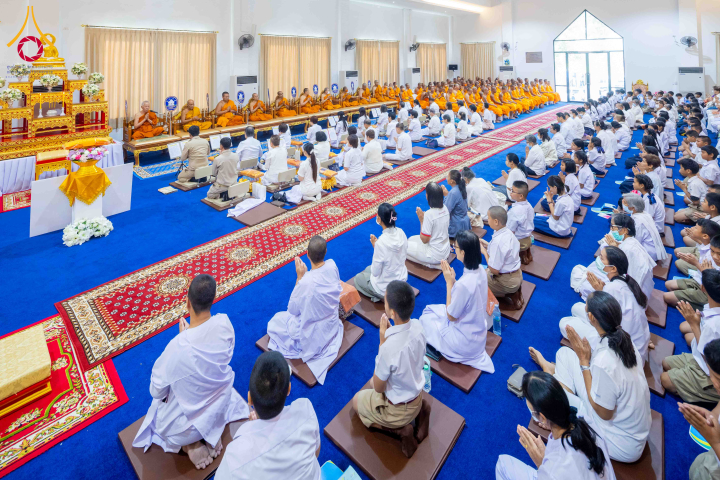 พิธีทอดผ้าป่าทำนุบำรุงศาสนสถาน ในโครงการธรรมยาตราเส้นทางพระผู้ปราบมารปีที่ 14 ณ วัดบัวแก้วเกษร จ.ปทุมธานี