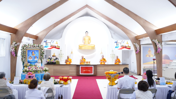วัดพระธรรมกายซีแอตเติล จัดพิธีสวดธรรมนิยามอุทิศถวายแด่มหาปูชนียาจารย์