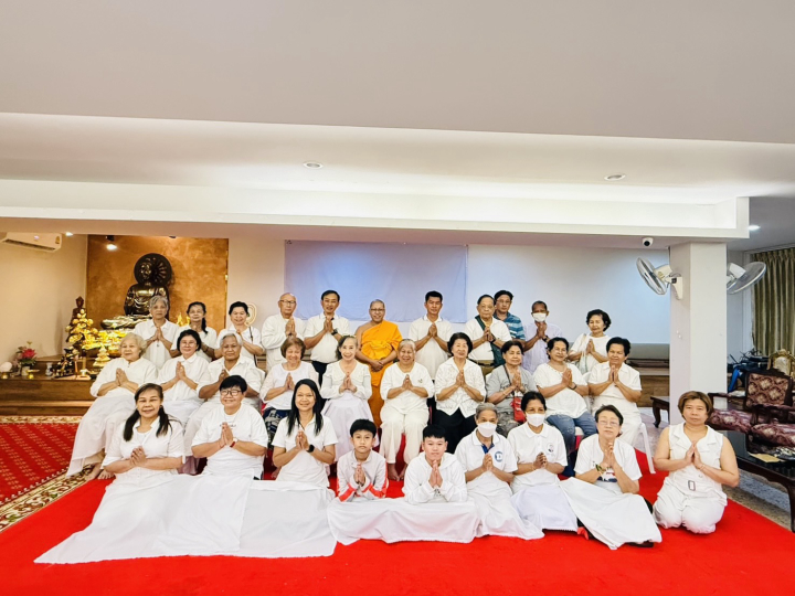 กัลยาณมิตรราษฎร์บูรณะ จัดกิจกรรมสวดมนต์ นั่งสมาธิ เนื่องในวันแห่งความรัก