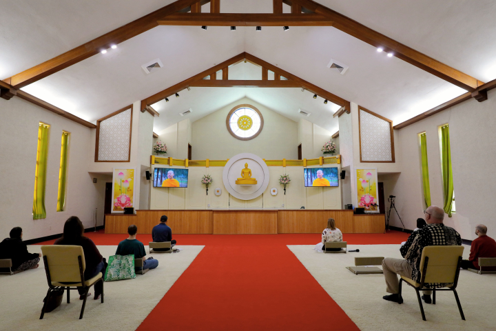 วัดพระธรรมกายแคนซัส จัดคลาสสมาธิประจำสัปดาห์