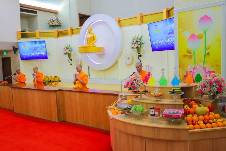 วัดพระธรรมกายแคนซัส จัดงานบุญบูชาข้าวพระ