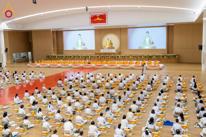วัดพระธรรมกาย จัดพิธีร่วมบุญโครงการบรรพชาสามเณร 5,000 รูป