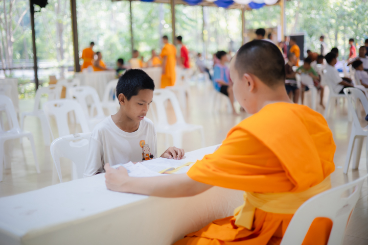 บรรยากาศการรายตัวเข้าร่วมอบรมโครงการบรรพชาสามเณรภาคฤดูร้อน ณ ศูนย์ปฏิบัติธรรมแก้วเมืองเลย