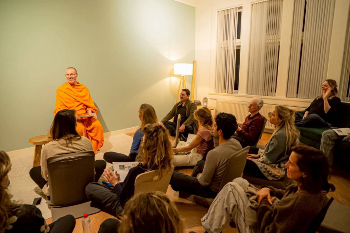 A meditation course by Venerable Sander Khemadhammo in the Netherlands