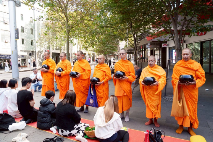 The almsgiving to monastic community in Sydney
