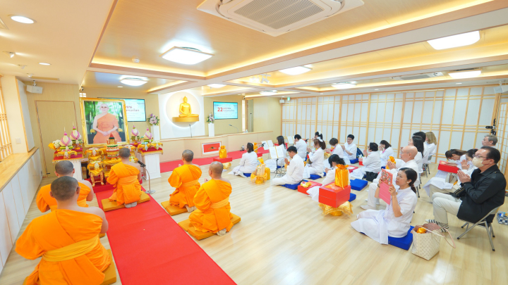 วัดพระธรรมกายโอซาก้า จัดพิธีมุทิตาอายุวัฒนมงคล 82 ปี หลวงพ่อธัมมชโย