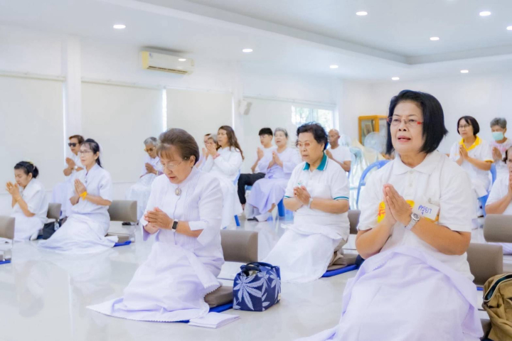 ศูนย์อบรมเยาวชนลาดหลุมแก้ว จัดคอร์สปฏิบัติธรรม สมาธิเติมสุข รุ่นที่ 42