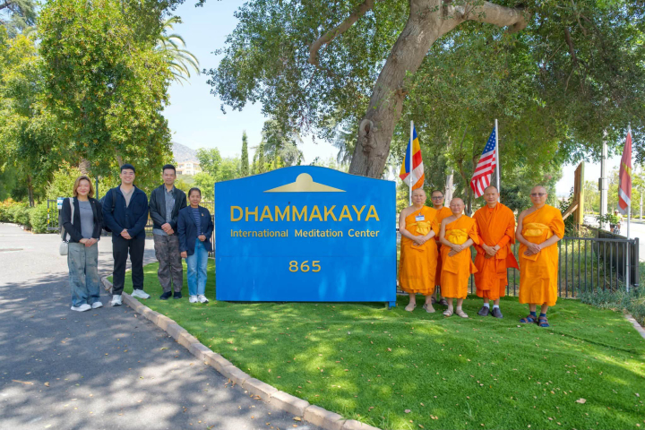 ผอ.พศ. ถวายกำลังใจพระธรรมทูต ณ วัดพระธรรมกายแคลิฟอร์เนีย