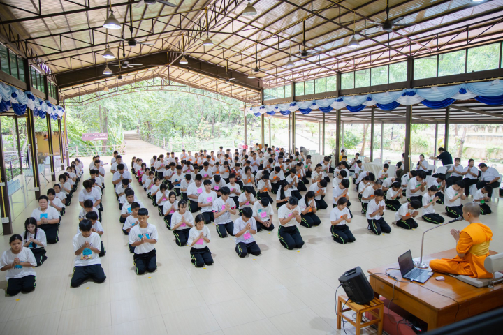 โรงเรียนองค์การบริหารส่วนจังหวัดเลย 1 จัดโครงการพัฒนาคุณธรรมจริยธรรมและค่านิยมพึงประสงค์