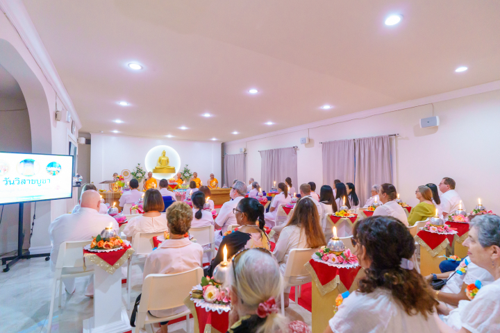 วัดพระธรรมกายปาล์มบีช จัดงานวันวิสาขบูชา 