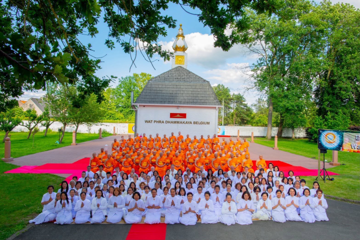 พิธีบรรพชาและอุปสมบท โครงการบรรพชาอุปสมบทธรรมทายาทนานาชาติทวีปยุโรป ประจำปี 2569