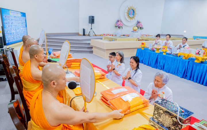 วัดพระธรรมกายมินเนโซตา จัดงานบุญวันอาทิตย์